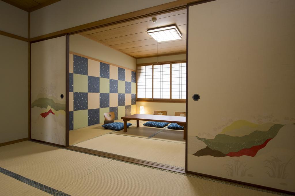 Green House Hiroshima Exterior photo